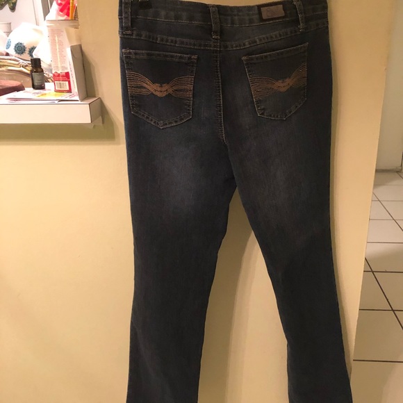 Women’s Earl Jeans in size 4 - Picture 5 of 9